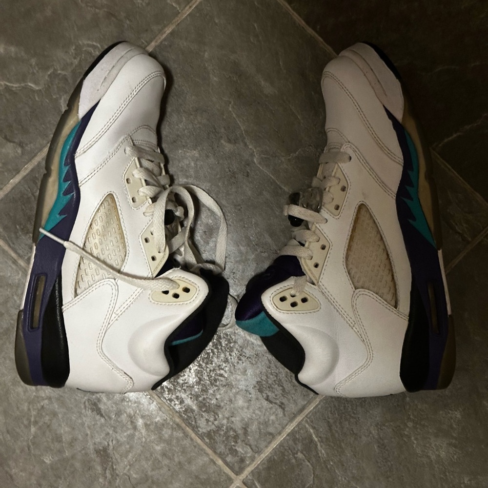 Grape 5 Size 6.5 - Picture 2 of 4